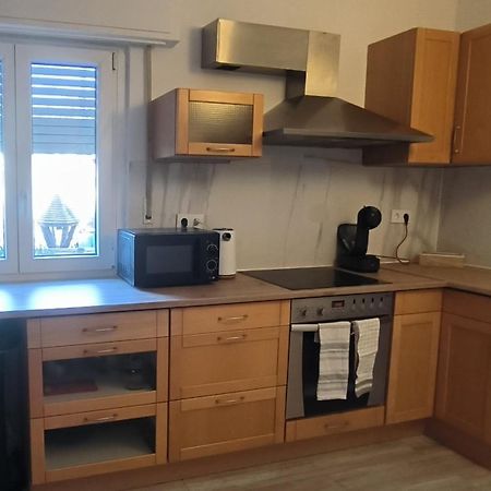Schoene Und Optimal Gelegene Wohnung Weisskirchen Exterior photo